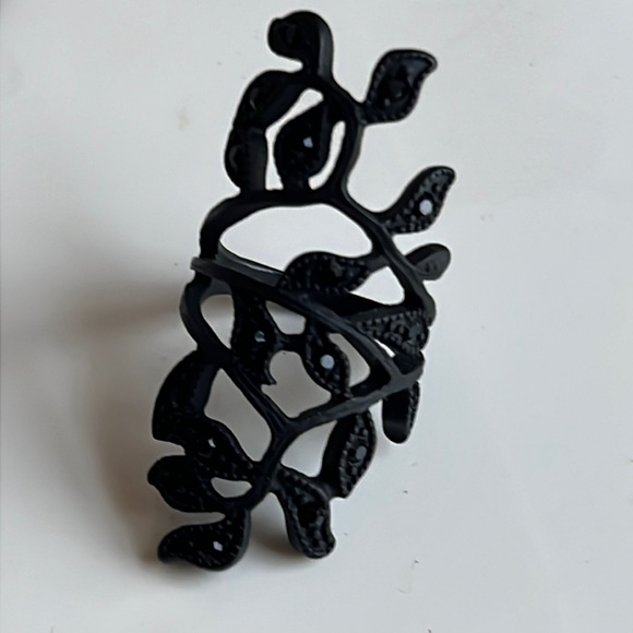 Designer Black Crystal Floral Ivy Finger Crawler Wrap Ring - Picture 4 of 10
